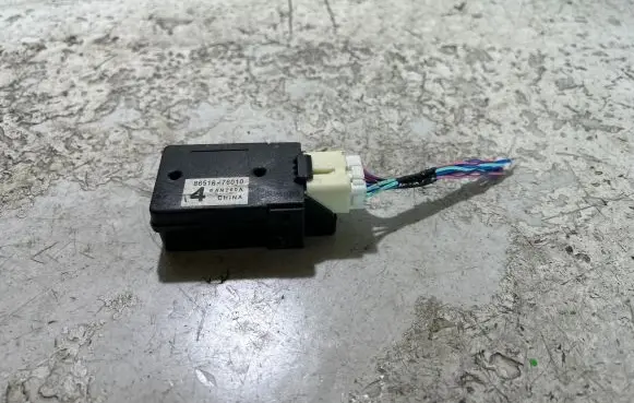 Lexus CT 200H Other control units/modules 8651676010 EAN260A