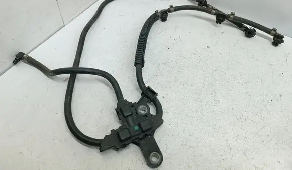 Jeep Grand Cherokee (WK) Fuel return line/hose A6420780341