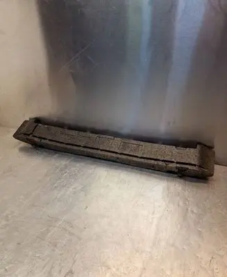 Front bumper foam support bar