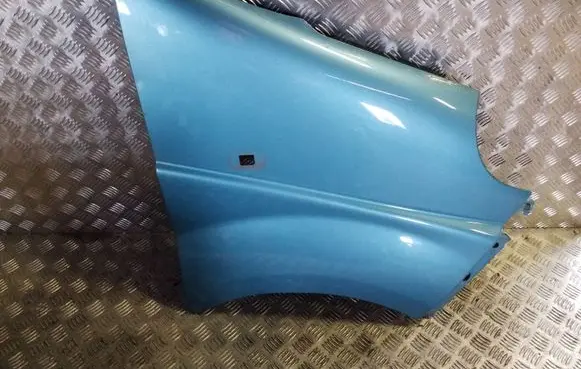 Opel Vivaro Fender
