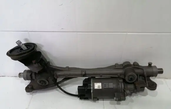 Volkswagen Golf VII Steering rack