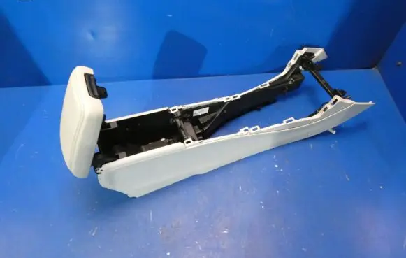 Mercedes-Benz CLA C117 X117 W117 Center console A1766801100 1246013