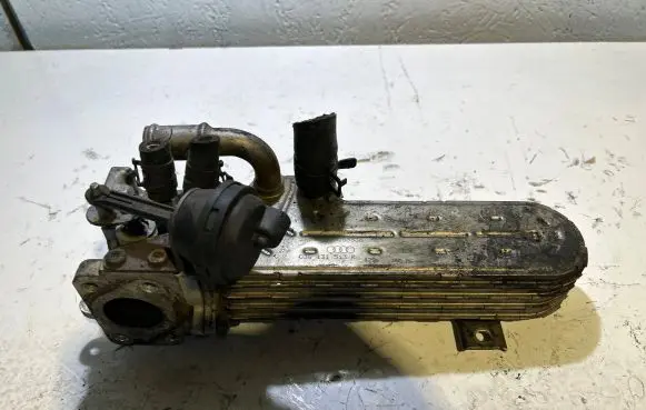Dodge Caliber EGR valve cooler 03G131513K 3255536 266U6