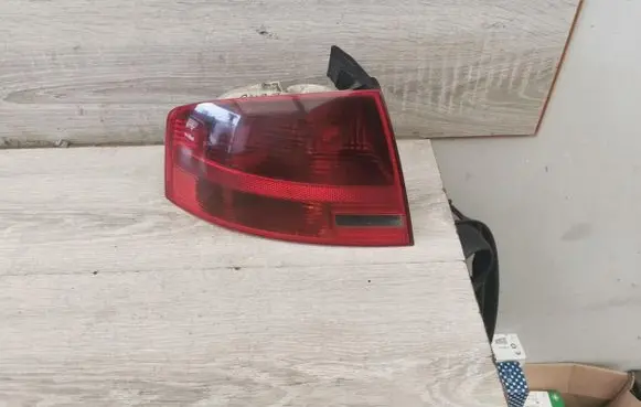 Audi A4 S4 B7 8E 8H Rear/tail lights 8E5945095