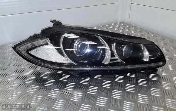 Jaguar XF X250 Headlight/headlamp