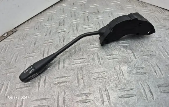Chrysler 300 - 300C Cruise control stalk 01311205