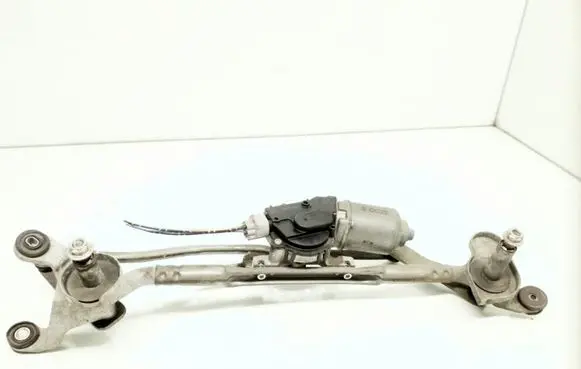 Mazda 5 Front wiper linkage and motor 1593000602