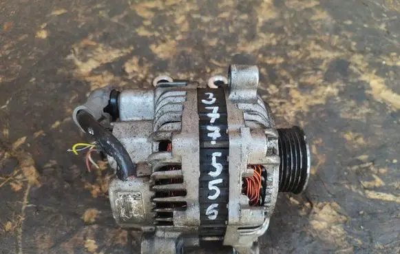 Suzuki Grand Vitara II Generator/alternator 3140078K11