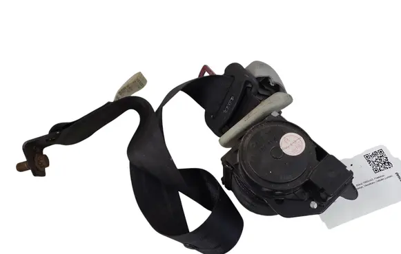 Mazda 5 Rear seatbelt