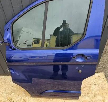 Ford Tourneo Custom Front door