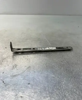 Volvo XC90 Headlight/headlamp mounting bracket 89028052