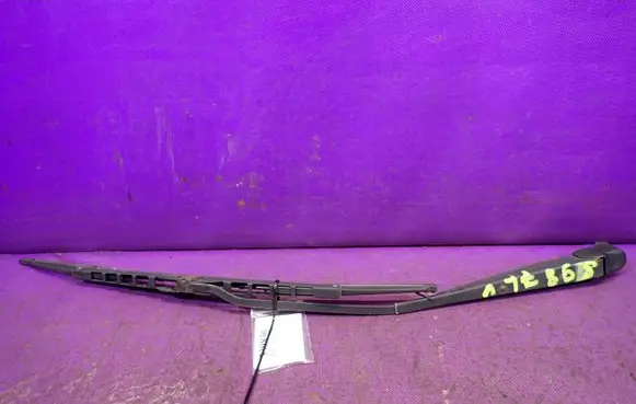 Fiat Seicento/600 Front wiper blade arm