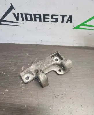 Peugeot Partner Engine mounting bracket 9804120780