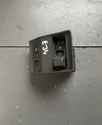 BMW 5 E34 Light switch 8110498