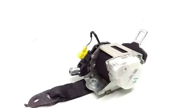 Mercedes-Benz C W204 Rear seatbelt 34011822C