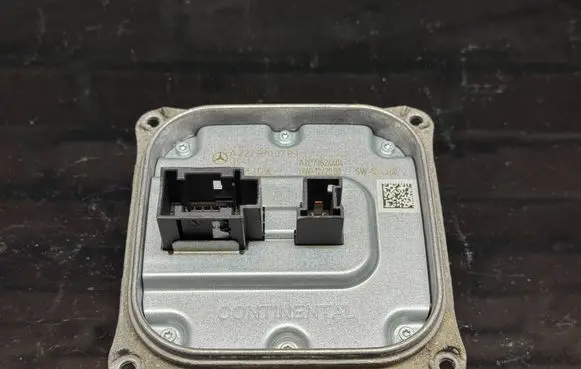 Mercedes-Benz E W212 Headlight ballast module Xenon A2228700789 A2C73624404 15061100353129E