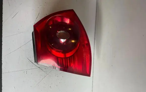 Volkswagen Golf V Rear/tail lights 1K6945095E 028490102A 00586412