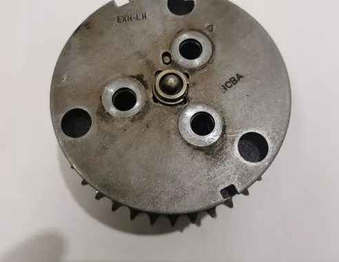 Subaru Impreza III Front wheel hub spindle knuckle