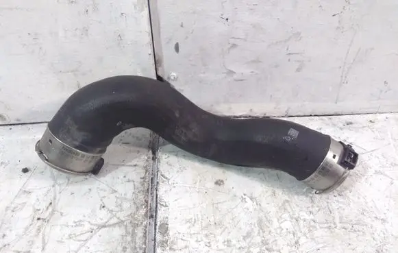 Mercedes-Benz CLA C117 X117 W117 Intercooler hose/pipe A2465280282