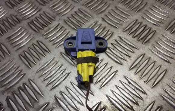 Volkswagen Golf V Airbag deployment crash/impact sensor 1K0955557A