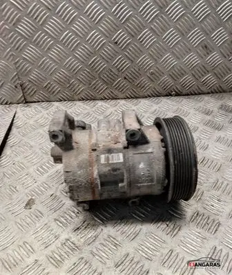 Toyota Avensis T250 Air conditioning (A/C) compressor (pump) 5se12c