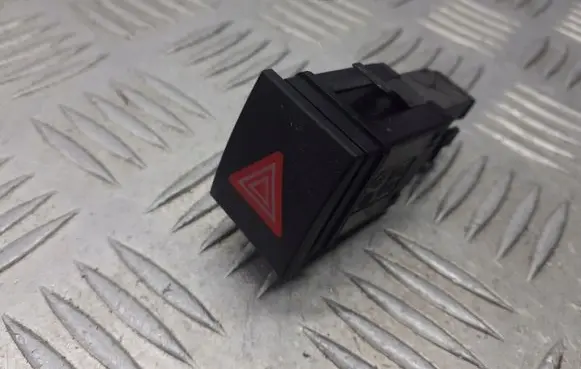 Volkswagen Polo IV 9N3 Hazard light switch 6Q0953235A