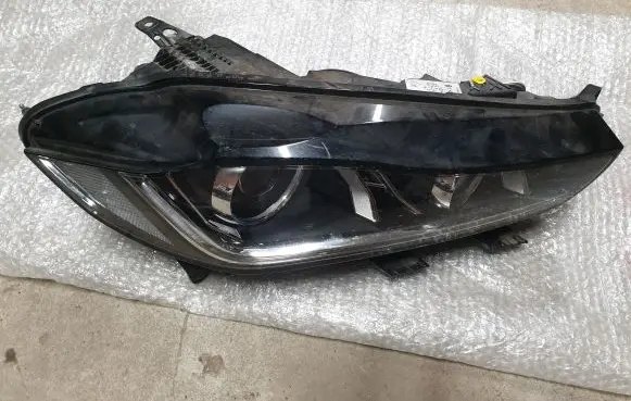 Jaguar XE Headlight/headlamp CX7313W029EF