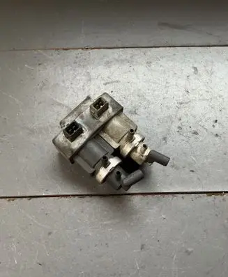 Audi A6 S6 C5 4B Turbo solenoid valve 059906629 PX0425223