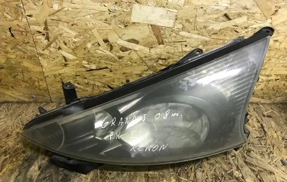 Mitsubishi Grandis Headlight/headlamp