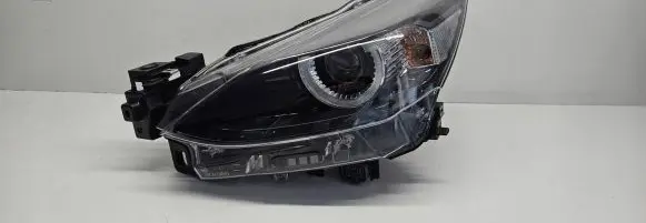 Mazda 2 Headlight/headlamp D43N51040