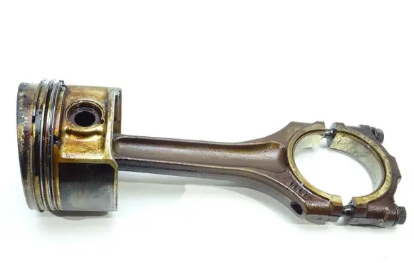 Ford Galaxy Piston with connecting rod AYL