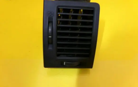 Hyundai Getz Dashboard side air vent grill/cover trim
