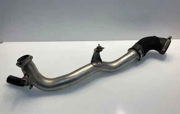 Intercooler hose/pipe
