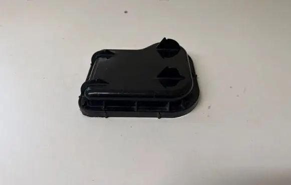 Headlight/headlamp dust cover