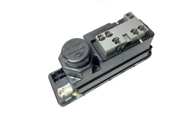 Mercedes-Benz E W210 Central locking vacuum pump 2108002648 00782841