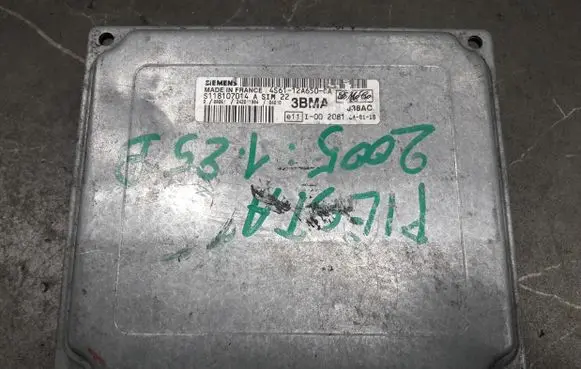 Mazda 2 Engine control unit/module ECU 4s61-12a650-ca