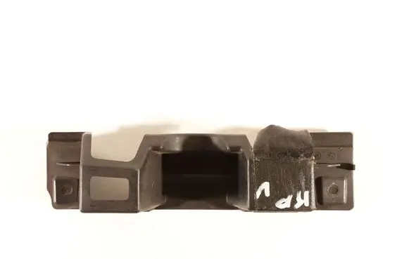 Land Rover Discovery 3 - LR3 Front bumper mounting bracket DQ0500031
