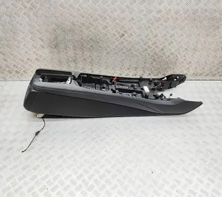 Audi E-tron GT Center console 4J3864087