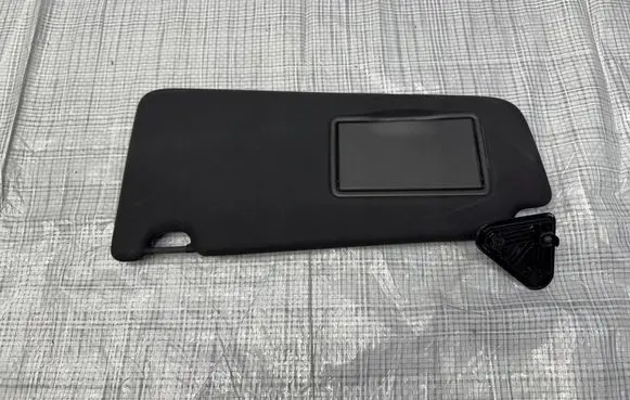 Sun visor