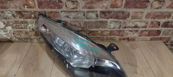 Renault Megane III Headlight/headlamp