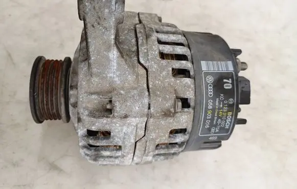 Volkswagen PASSAT B5 Generator/alternator 058903016 0123310022