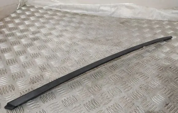 Windshield trim