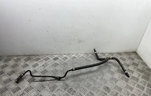 Mercedes-Benz C W204 Engine coolant pipe/hose A2045011025