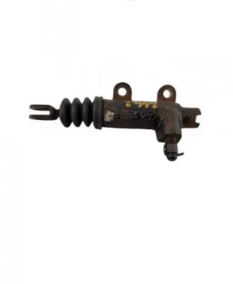 Hyundai Tucson JM Clutch master cylinder