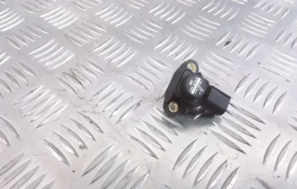 Mercedes-Benz Sprinter W906 Air pressure sensor A0071530028