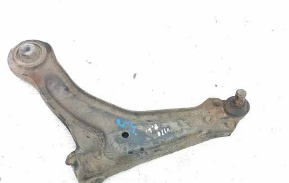 Mercedes-Benz Vito Viano W638 Front lower control arm/wishbone A6383300010