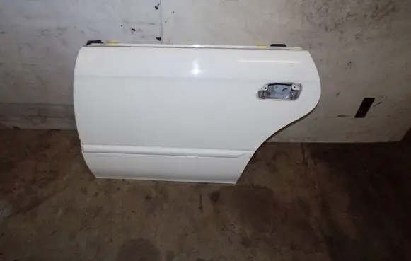 Subaru Legacy Rear door