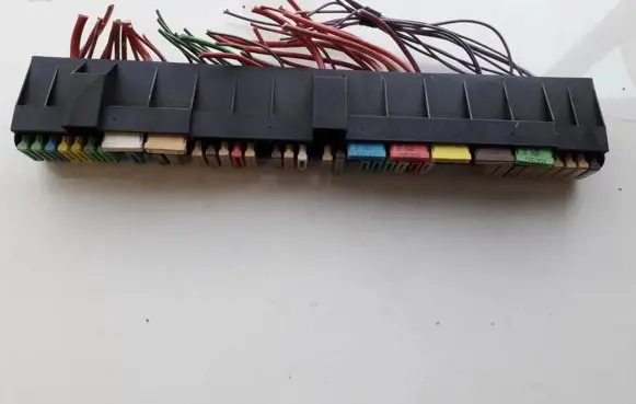 BMW 5 E39 Fuse box set 61138366570 61.13-8366570