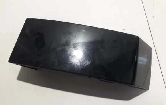 Volvo XC90 Rear/tail light trim molding 8620819