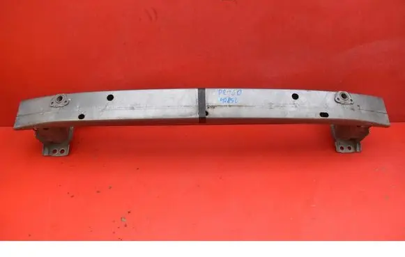 Toyota Auris 150 Front bumper support beam 